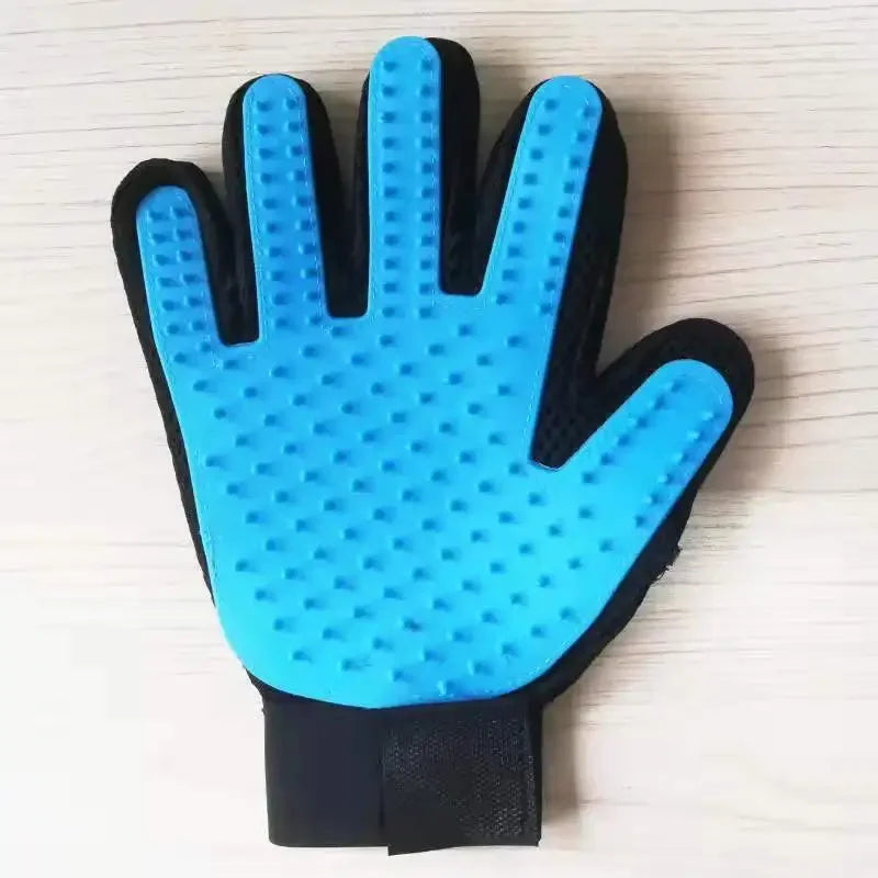 Pet Bathing And Grooming Gloves For All Pets